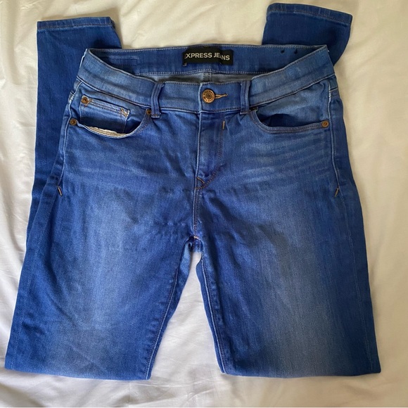 Express Mid-Rise Medium Wash Jeans Size 29 - Picture 3 of 6